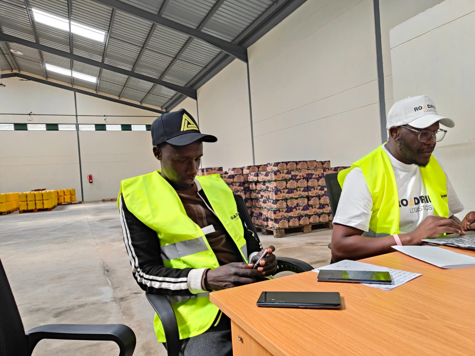 Roadrims Logistics team