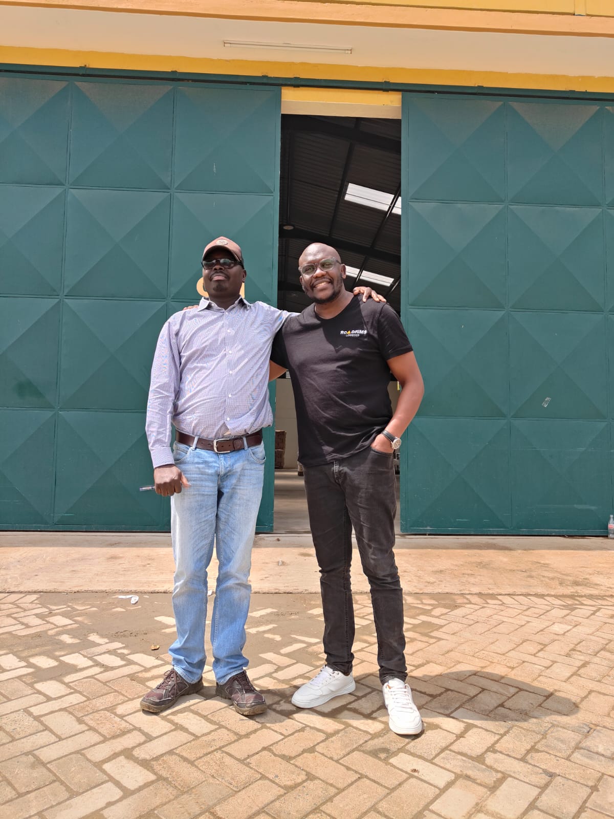 Roadrims Logistics team