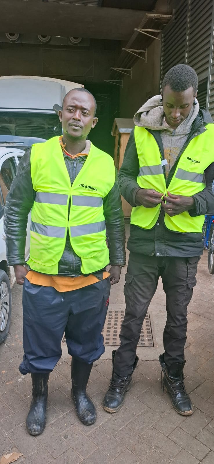 Roadrims Logistics team