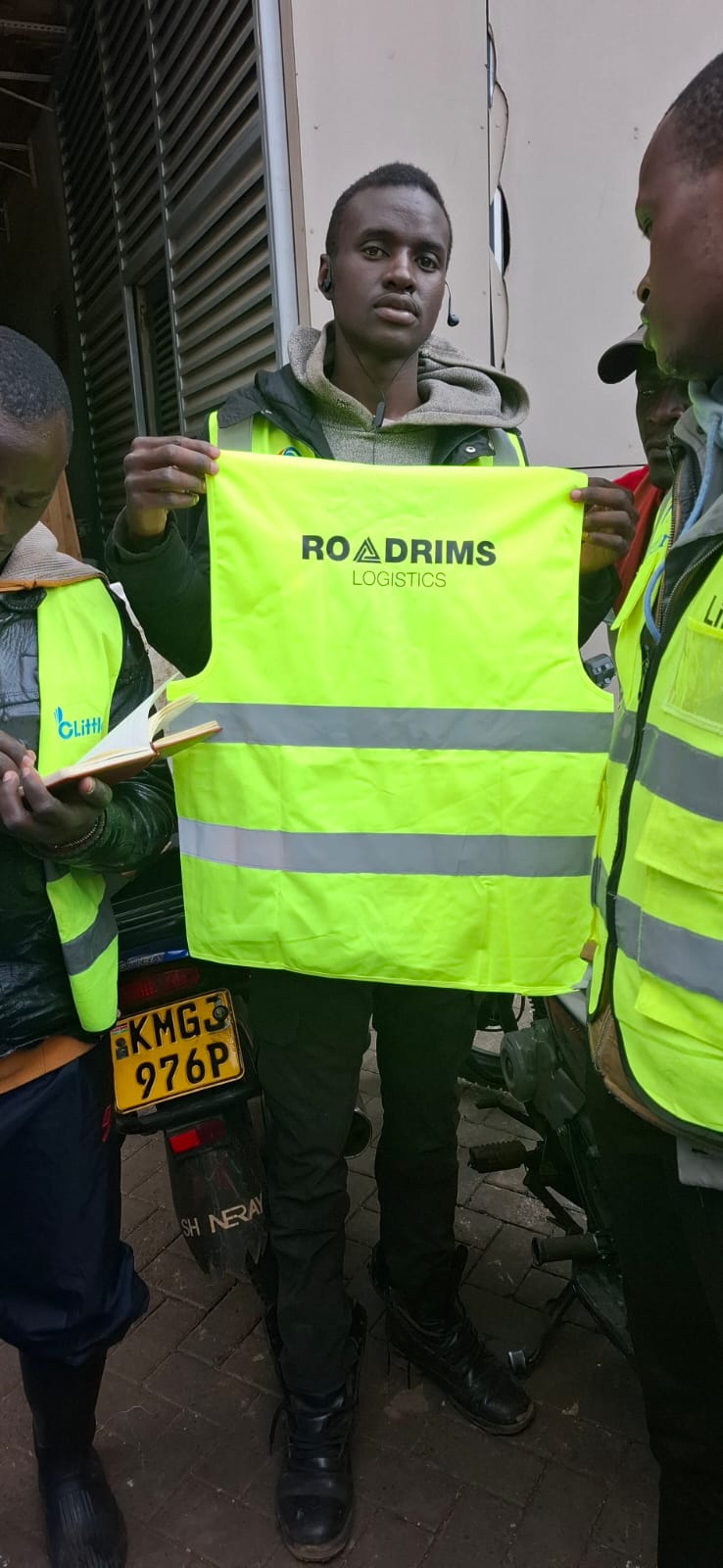 Roadrims Logistics team