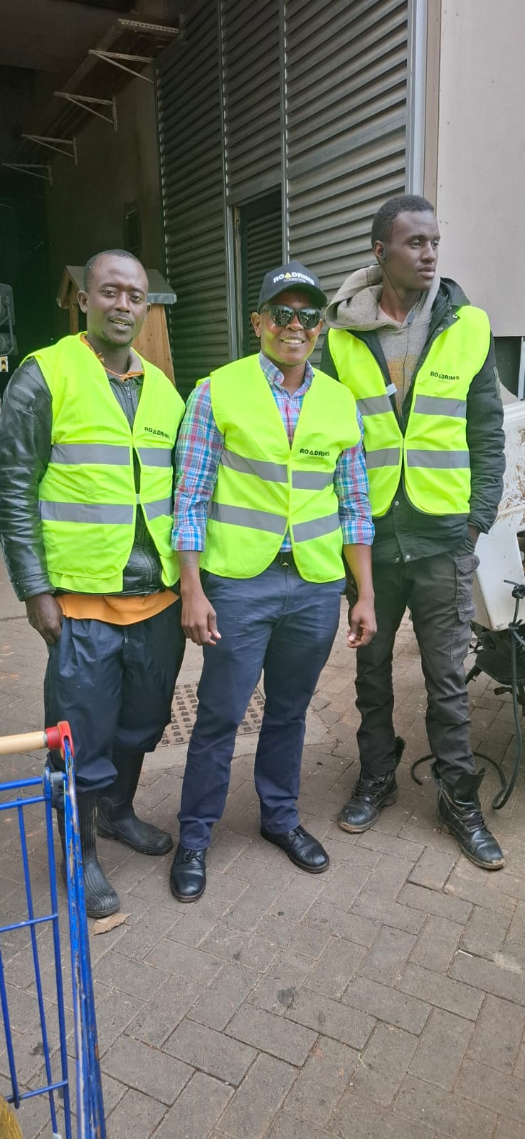 Roadrims Logistics team