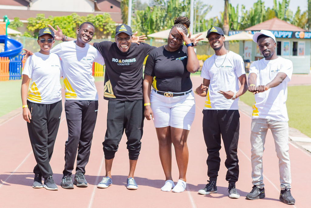 Roadrims Logistics team