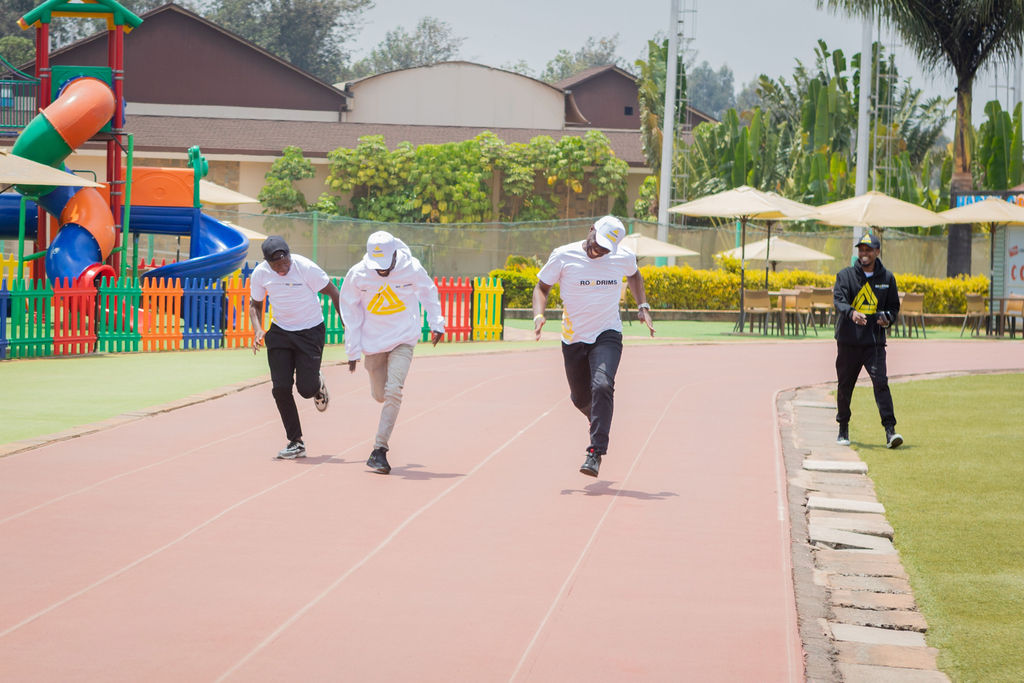 Roadrims Logistics team